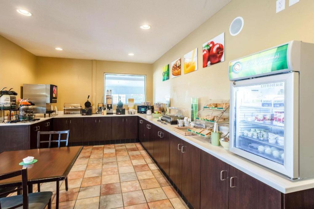 Quality Inn & Suites Arbor Ngoại thất bức ảnh