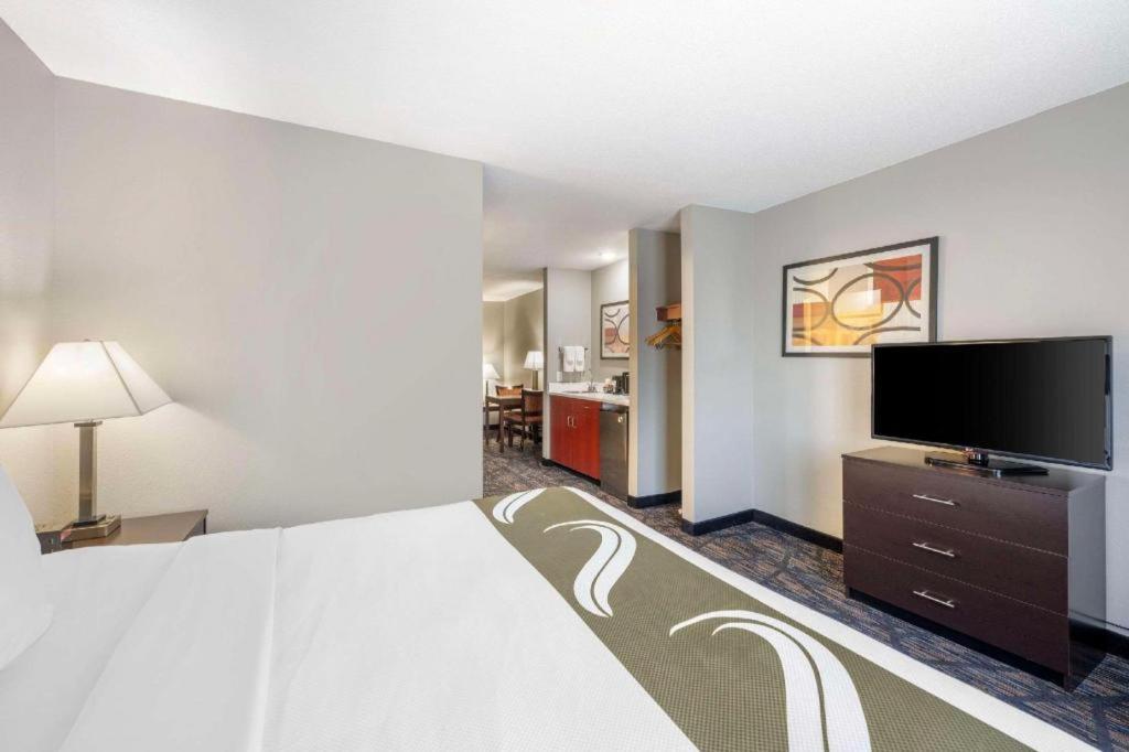 Quality Inn & Suites Arbor Ngoại thất bức ảnh
